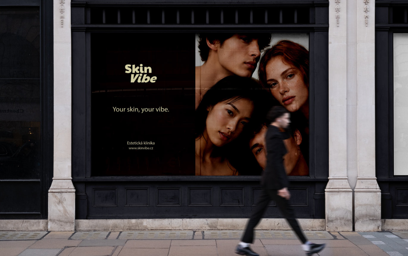 Spokojená klientka estetické kliniky Skin Vibe